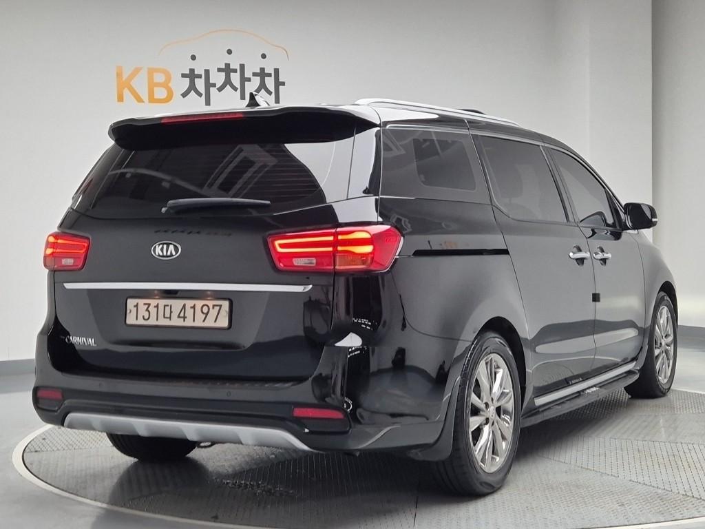2019 KIA THE NEW CARNIVAL 