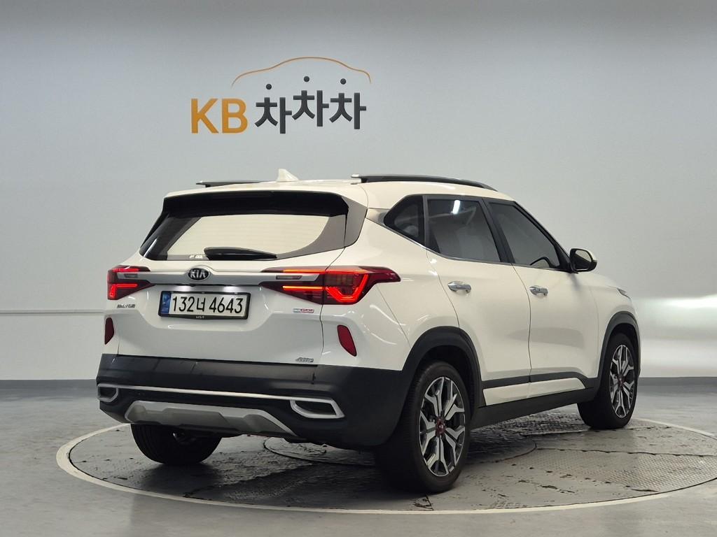 2022 KIA SELTOS 
