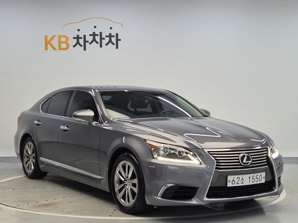 2015 LEXUS LS 