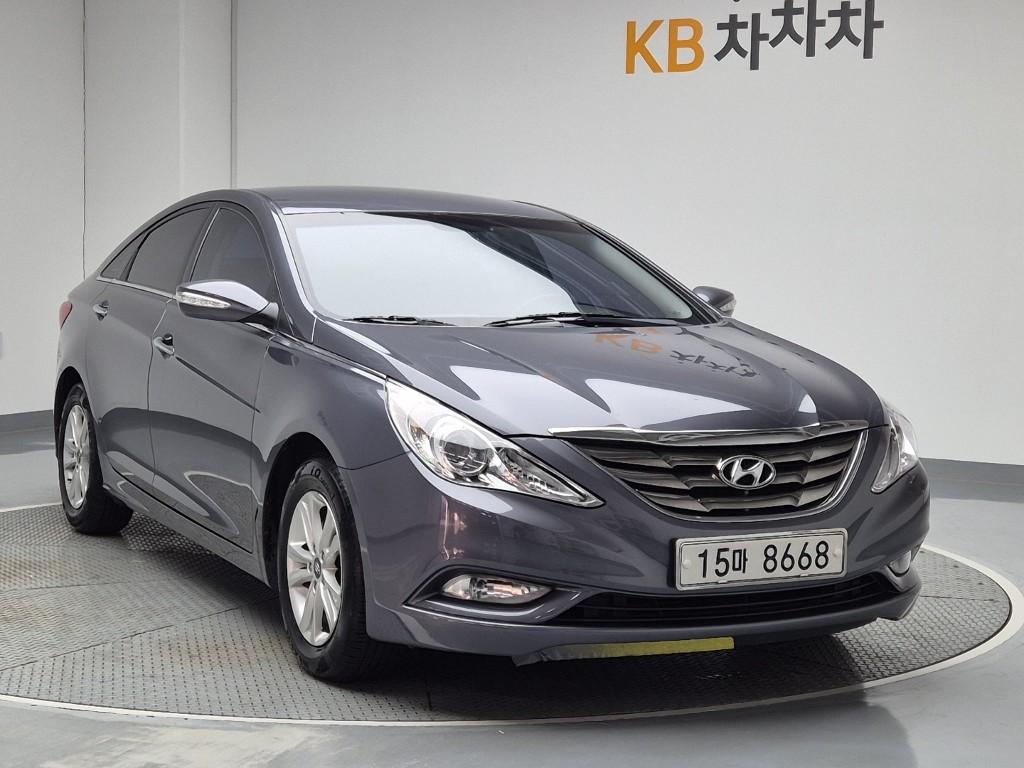 2010 HYUNDAI SONATA (YF) 