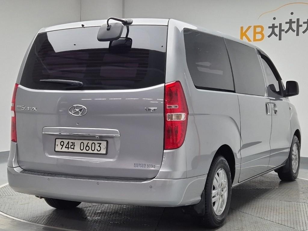 2019 HYUNDAI THE NEW GRAND STAREX 