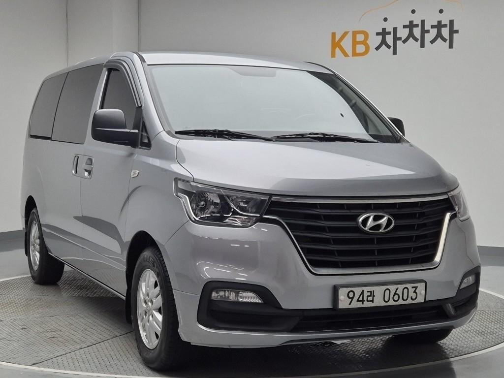 2019 HYUNDAI THE NEW GRAND STAREX 