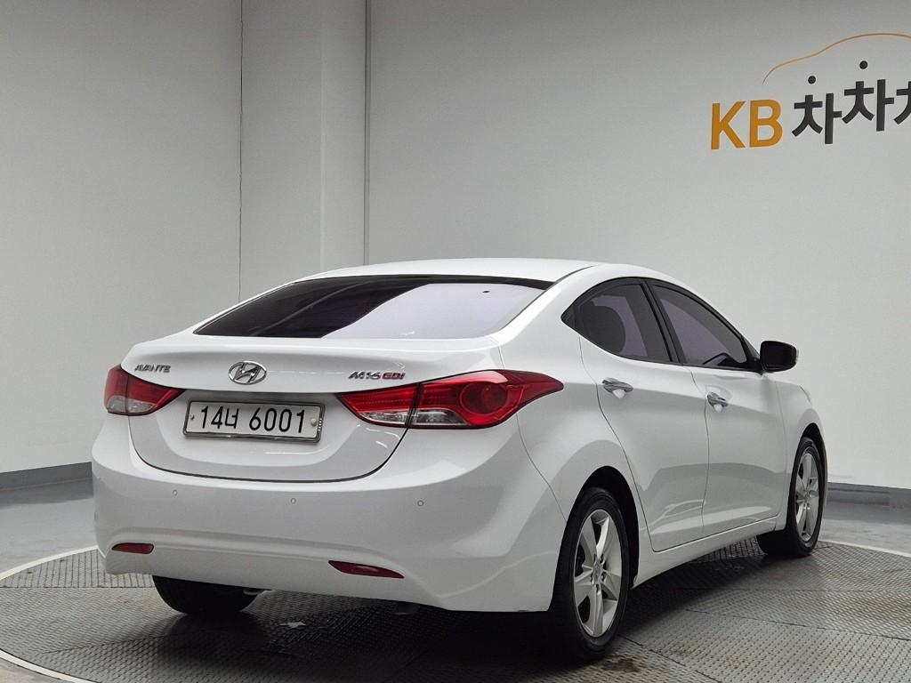 2012 HYUNDAI AVANTE MD 