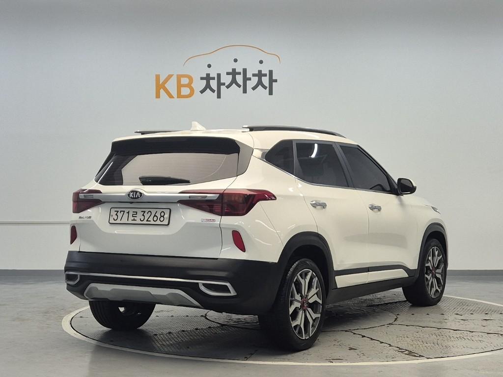 2021 KIA SELTOS 