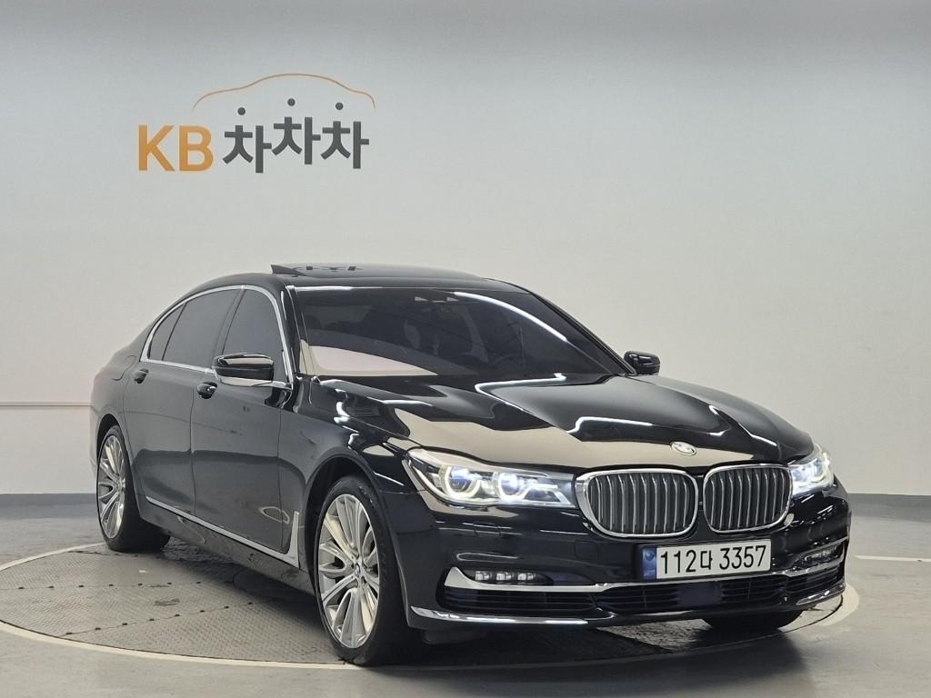 2016 BMW 7 SERIES (6Gen) 
