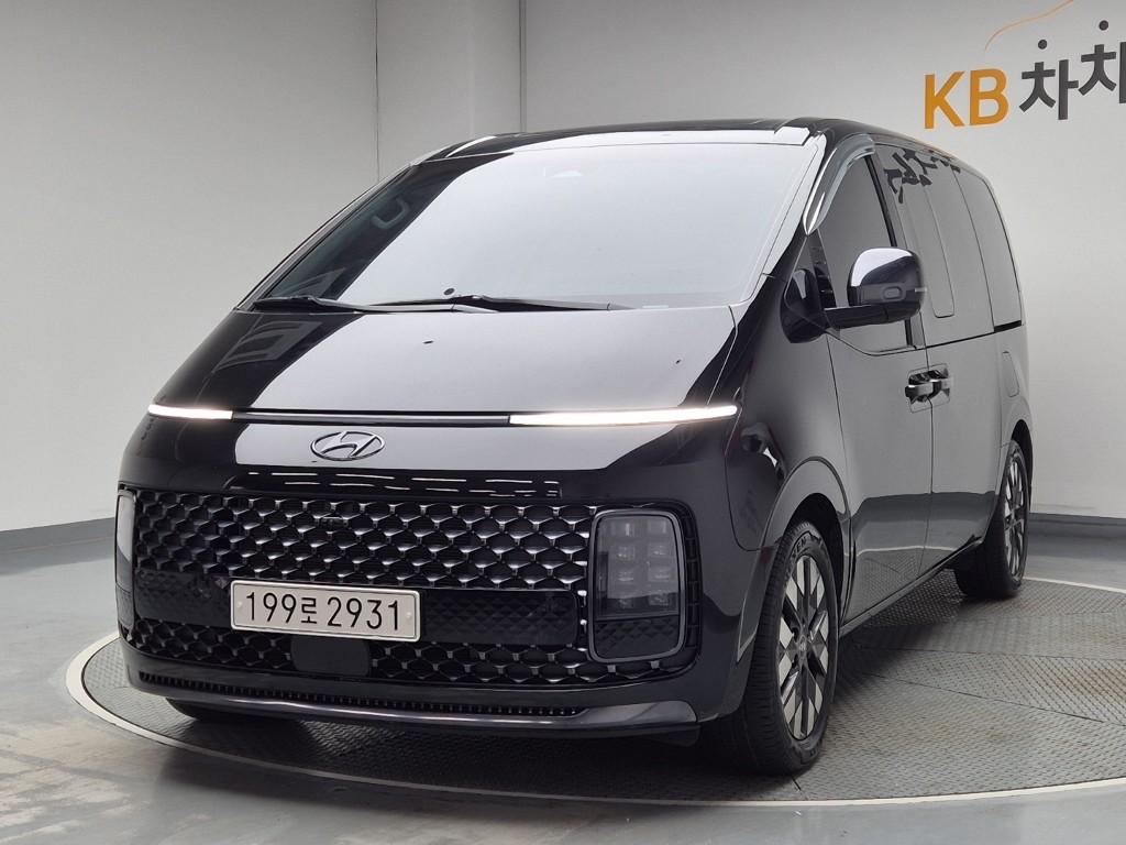 2022 HYUNDAI STARIA 