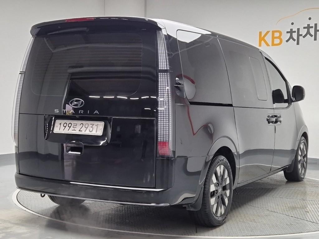 2022 HYUNDAI STARIA 