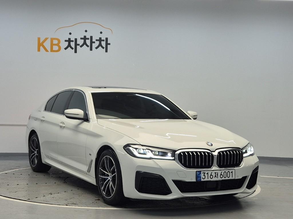 2022 BMW 5 SERIES (7Gen) 