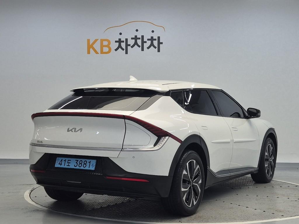2022 KIA EV6 