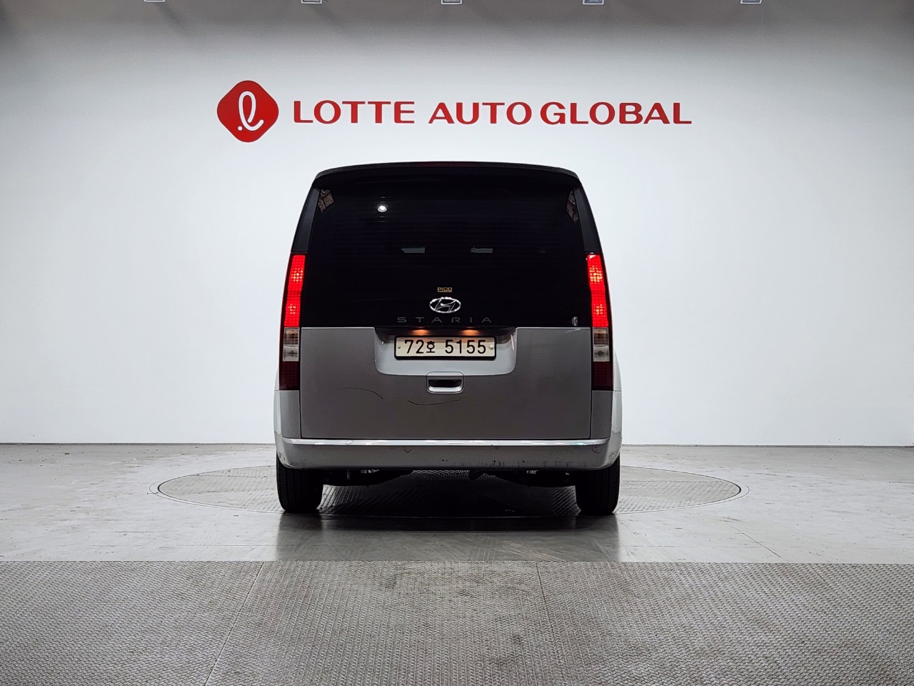 2022 HYUNDAI STARIA 2.2 Diesel Tourer 11seat 2W Modern