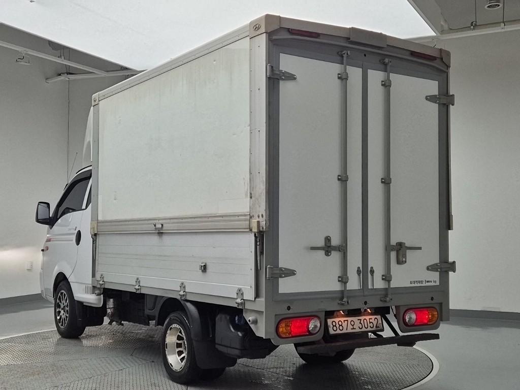 2023 HYUNDAI PORTER II 