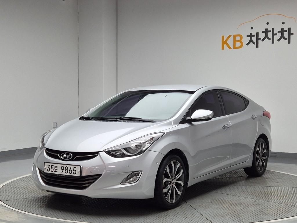 2013 HYUNDAI AVANTE MD 