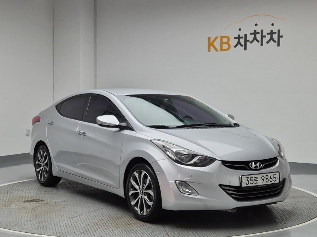 2013 HYUNDAI AVANTE MD 