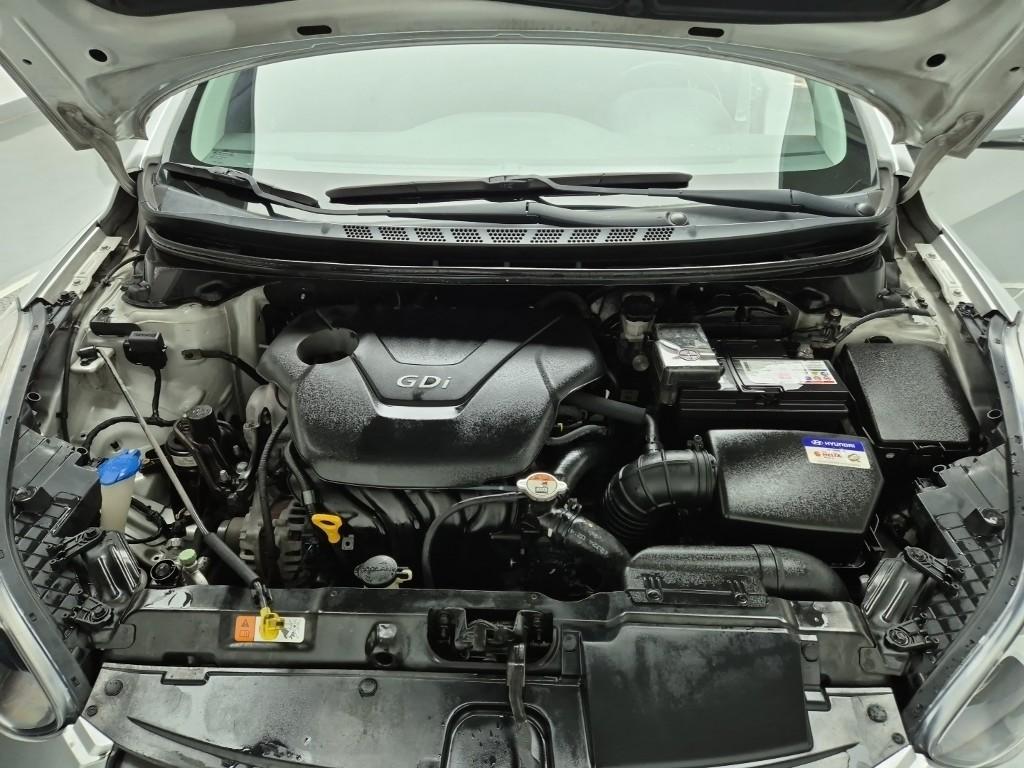 2013 HYUNDAI AVANTE MD 