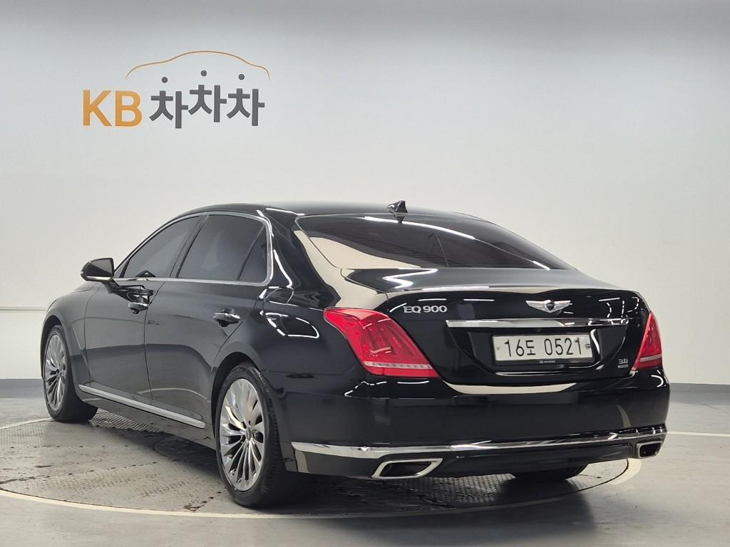 2016 GENESIS EQ900 