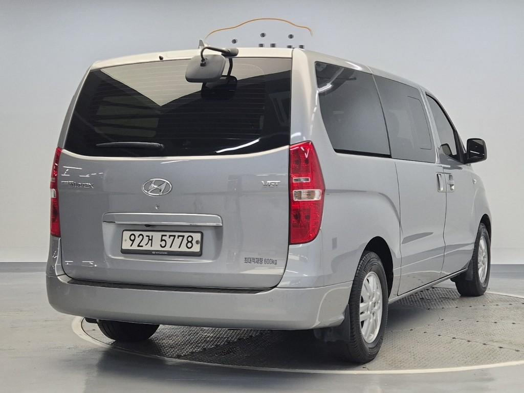 2021 HYUNDAI THE NEW GRAND STAREX 