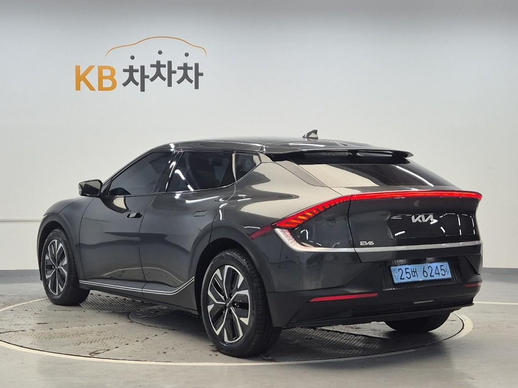2022 KIA EV6 