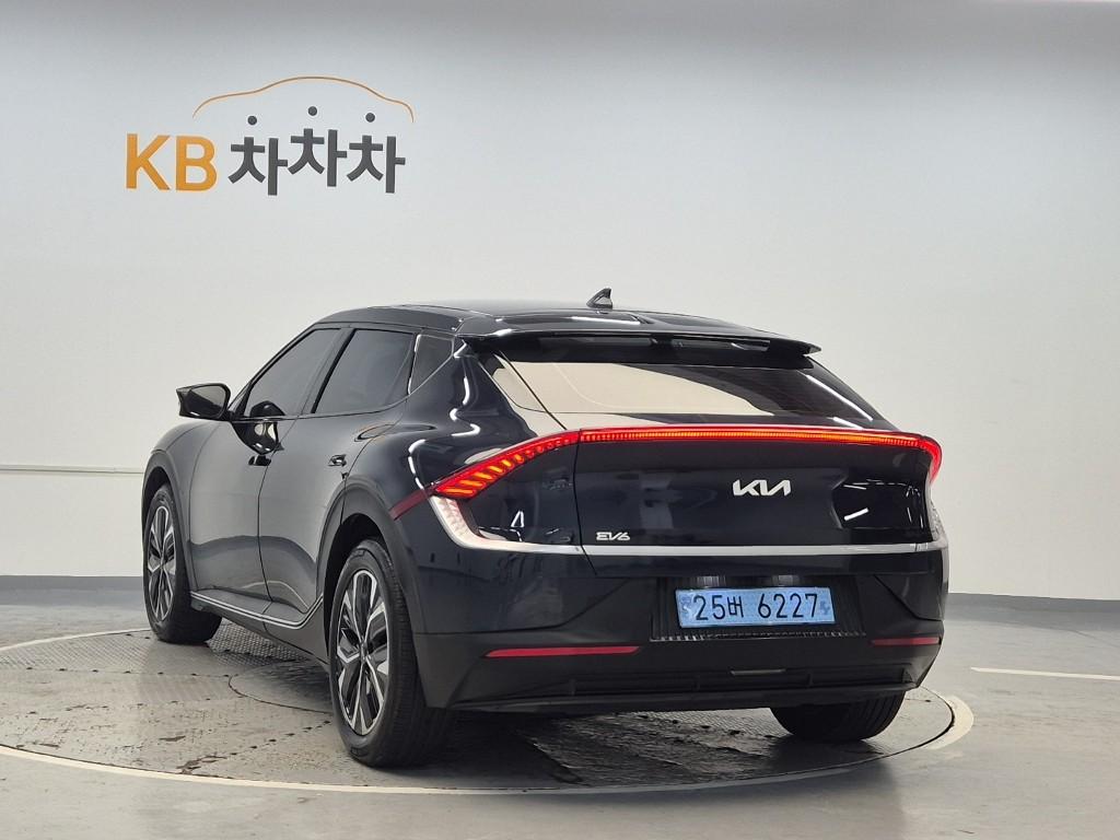 2022 KIA EV6 