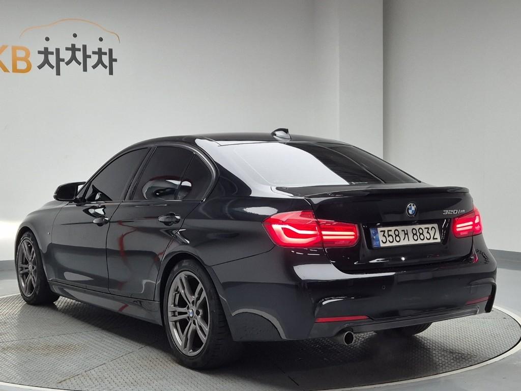 2018 BMW 3 Series (6Gen) 