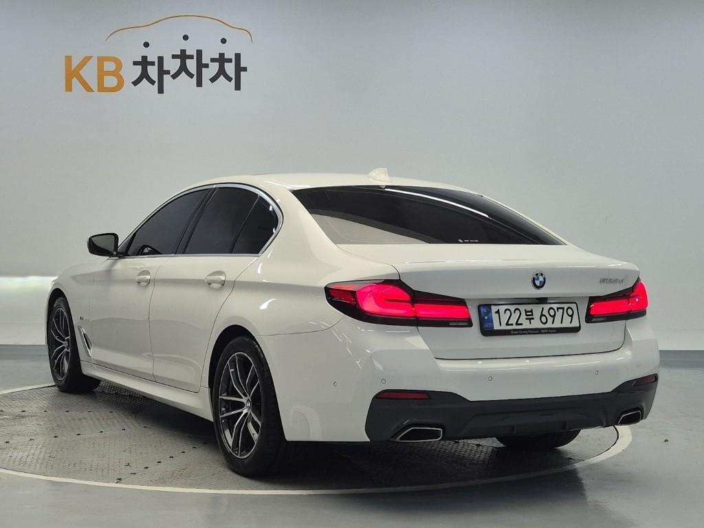 2021 BMW 5 SERIES (7Gen) 