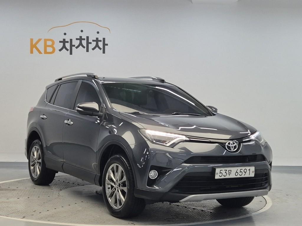 2017 TOYOTA RAV4 