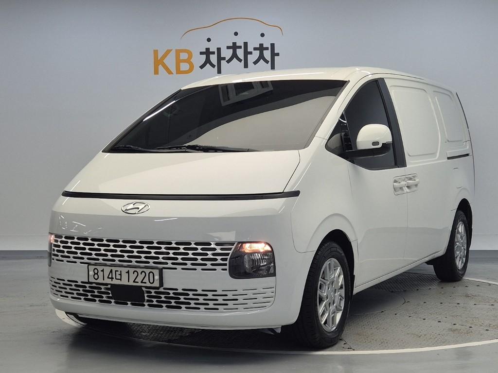 2023 HYUNDAI STARIA 