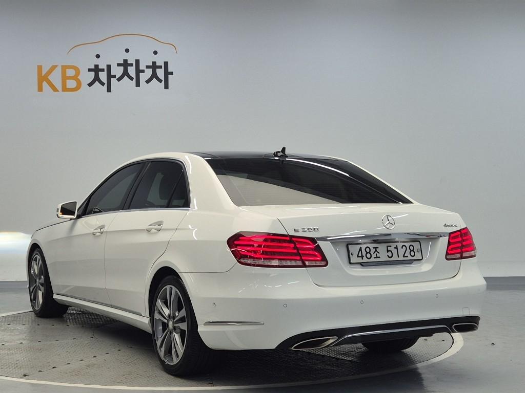 2015 BENZ E CLASS (4Gen) 