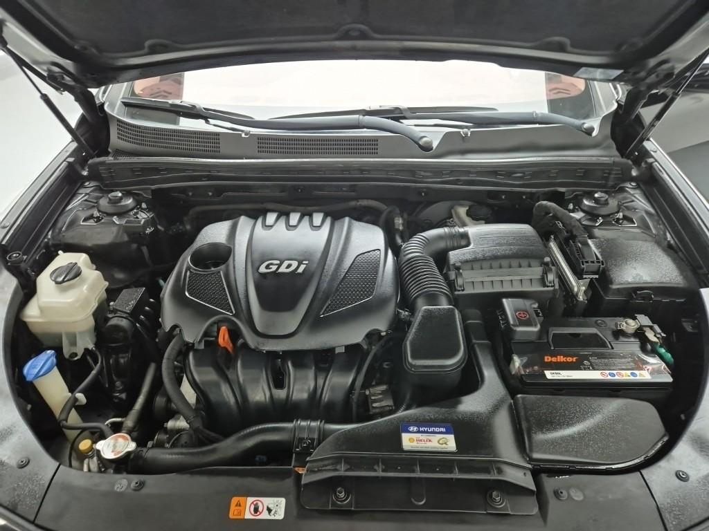 2011 HYUNDAI GRANDEUR HG 