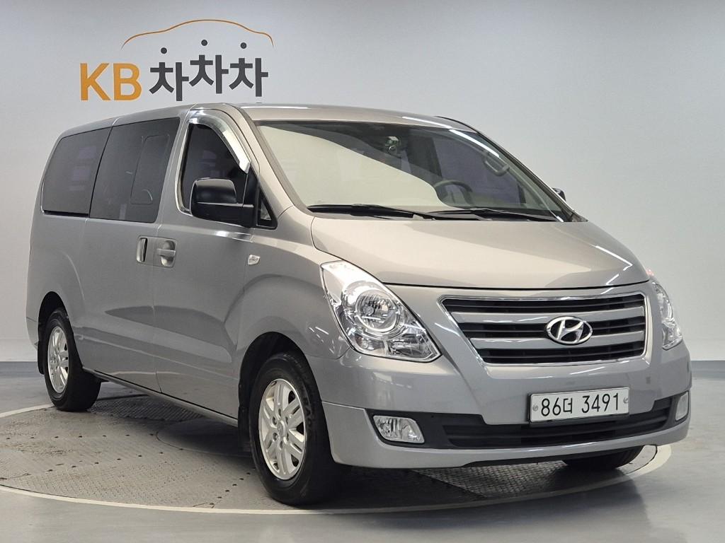 2016 HYUNDAI GRAND STAREX 
