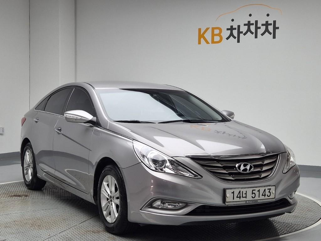 2010 HYUNDAI SONATA (YF) 