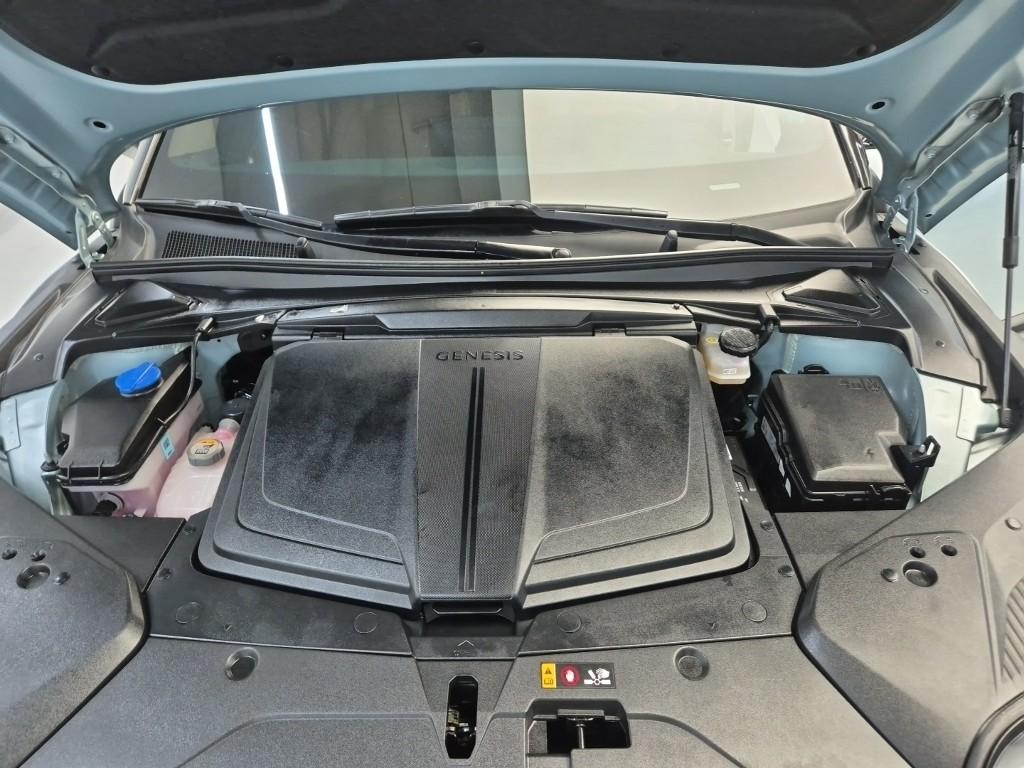 2022 GENESIS GV60 