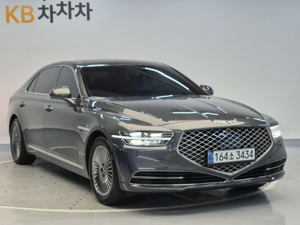2021 GENESIS G90 