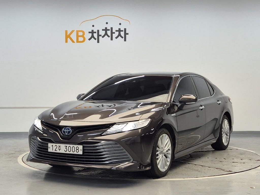 2019 TOYOTA CAMRY 