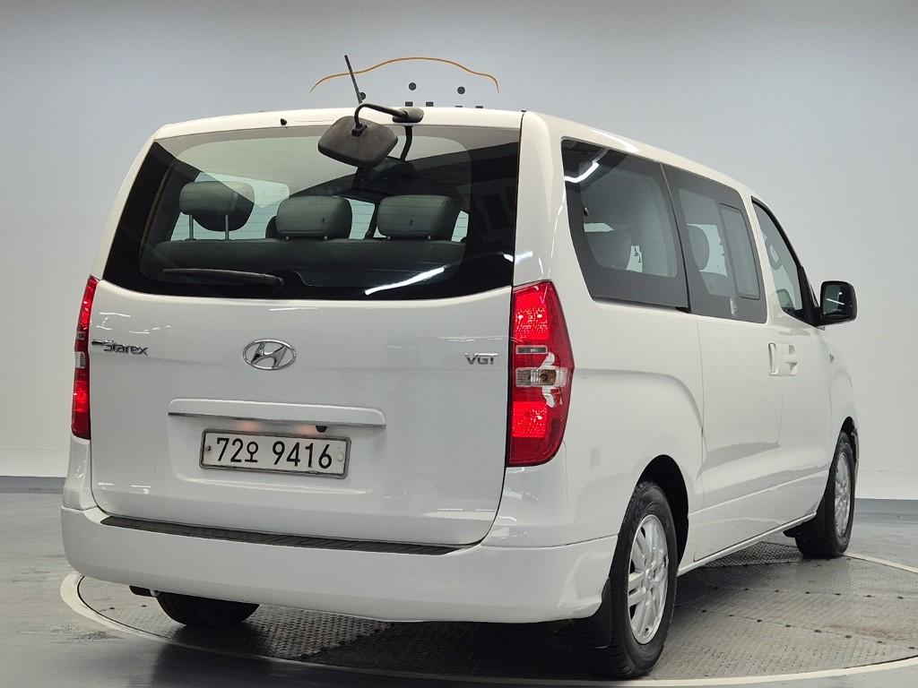 2016 HYUNDAI GRAND STAREX 