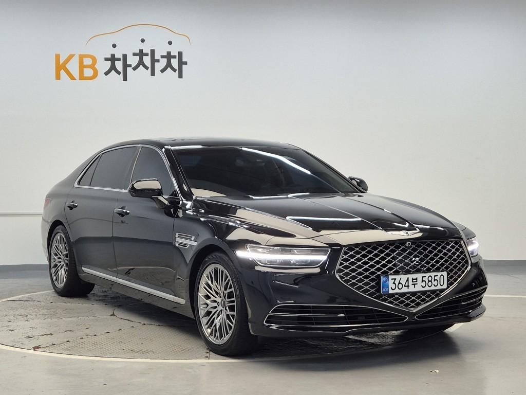 2021 GENESIS G90 