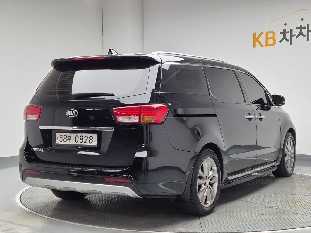 2016 KIA ALL NEW CARNIVAL 