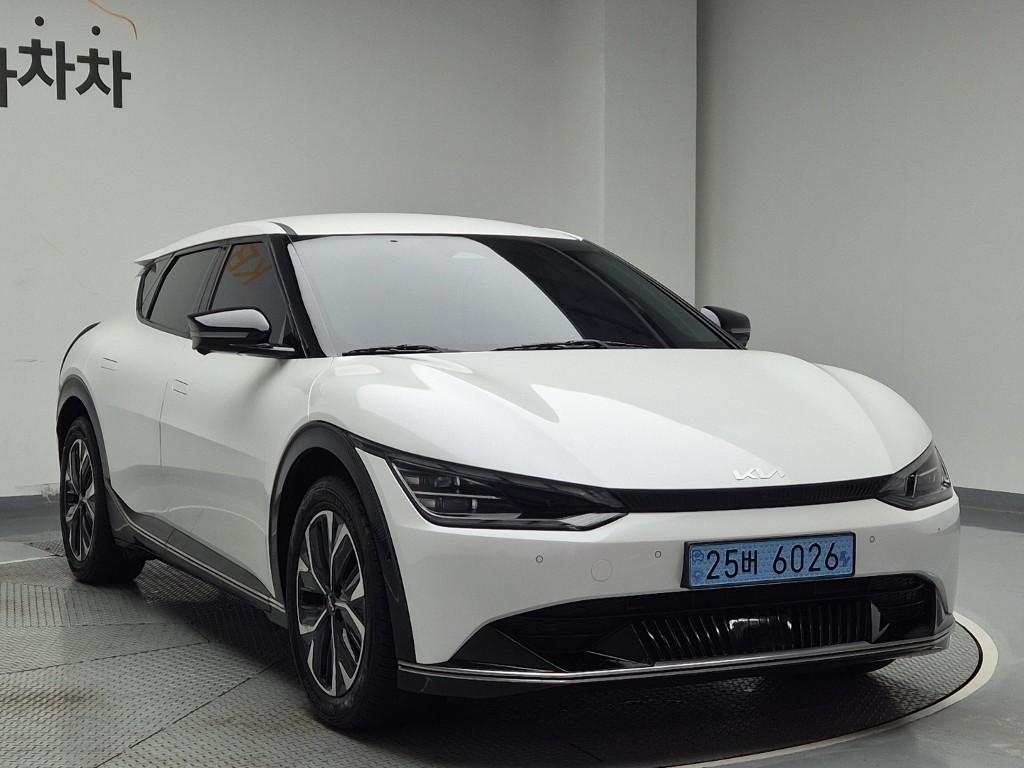 2022 KIA EV6 