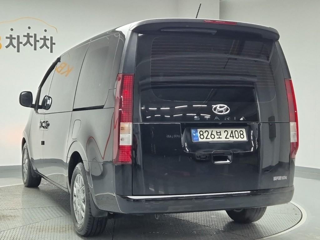 2022 HYUNDAI STARIA 