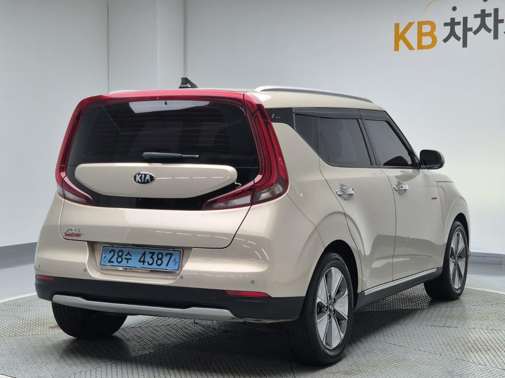 2019 KIA SOUL BOOSTER EV 