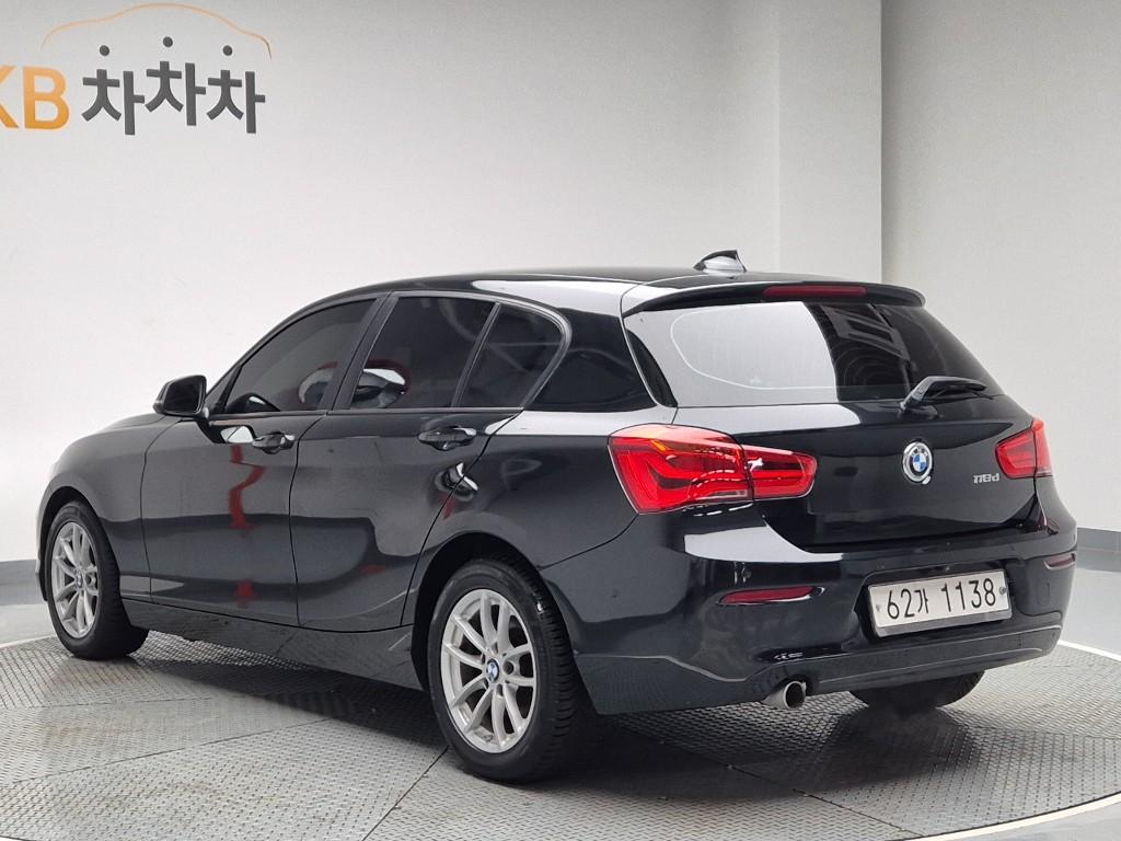 2017 BMW 1 Series (2Gen) 