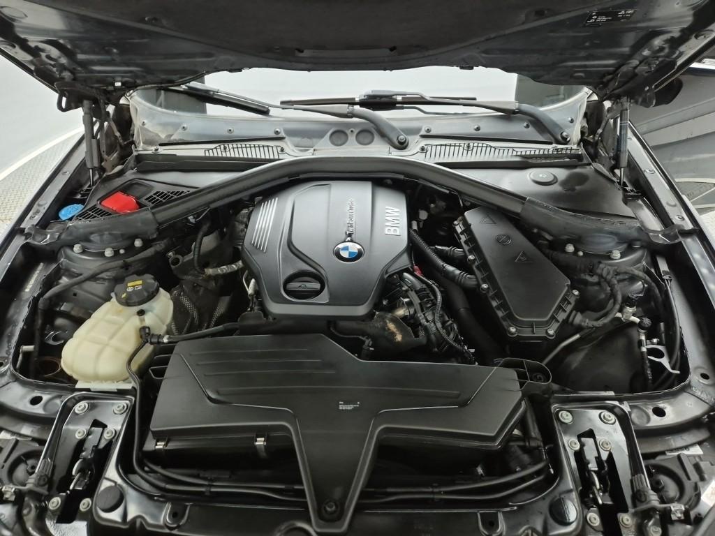 2017 BMW 1 Series (2Gen) 