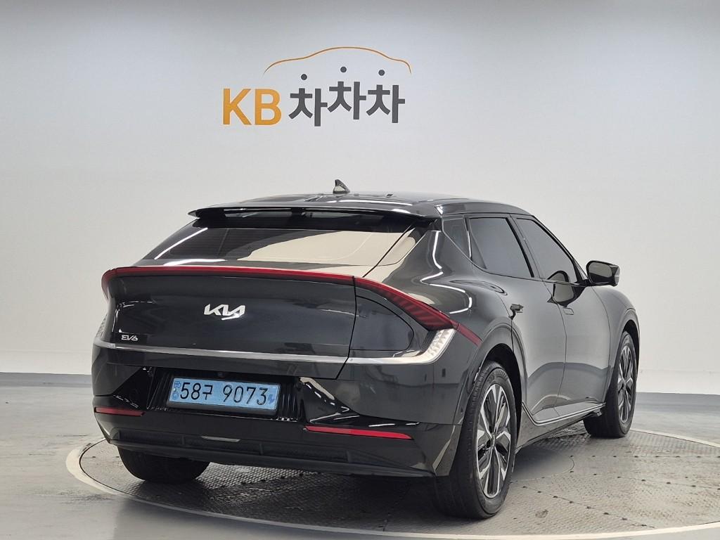 2022 KIA EV6 