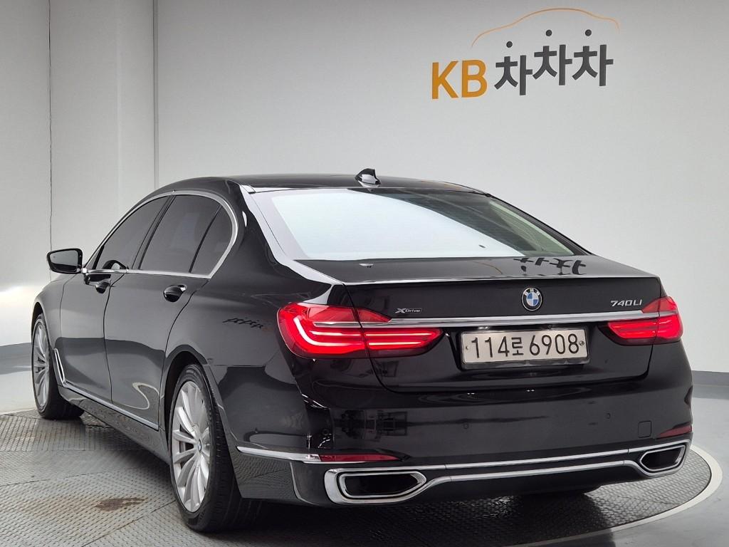 2016 BMW 7 SERIES (6Gen) 