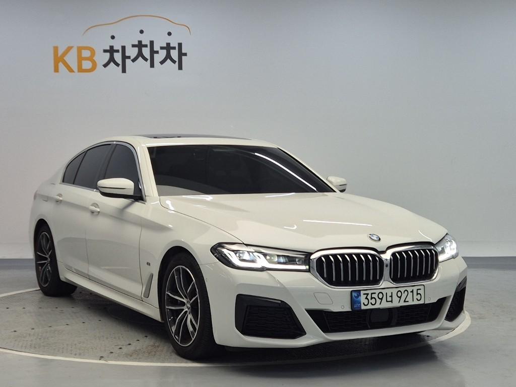 2022 BMW 5 SERIES (7Gen) 