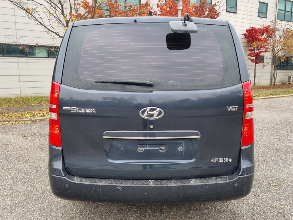 2019 HYUNDAI THE NEW GRAND STAREX 5seat Diesel Van Modern