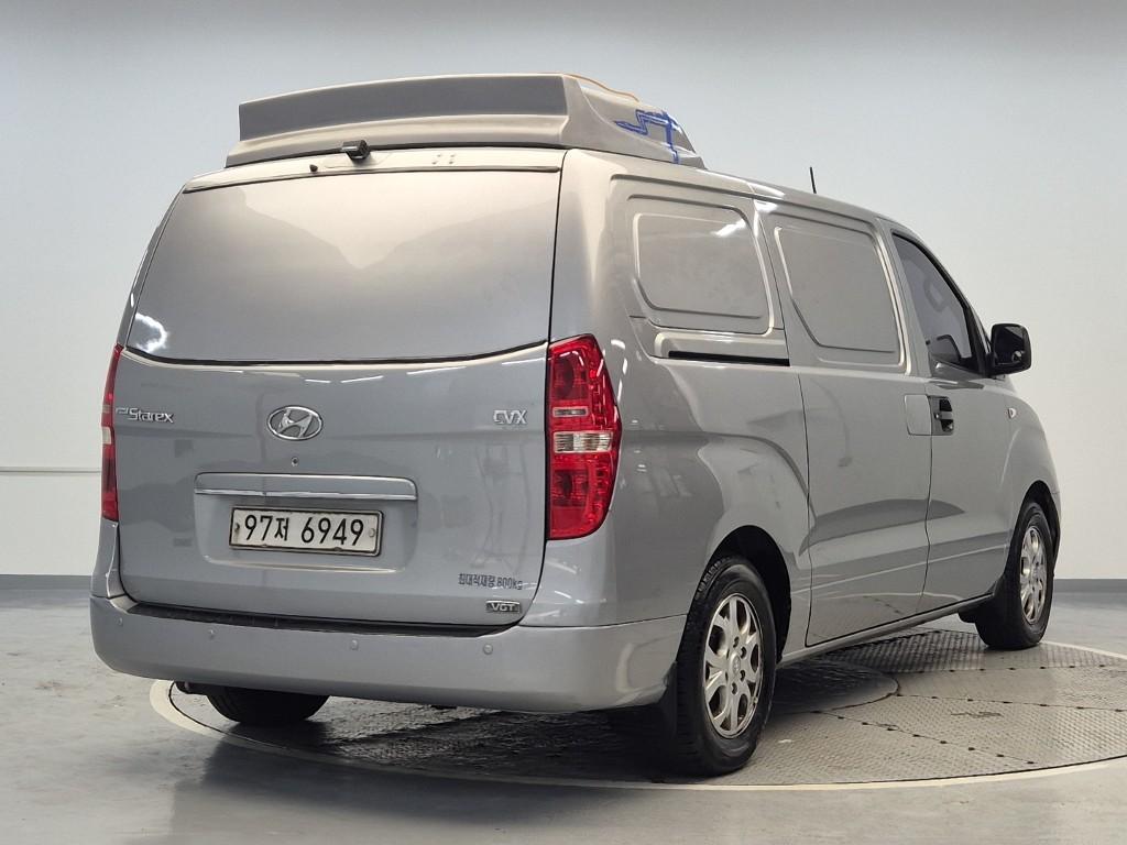 2011 HYUNDAI GRAND STAREX 