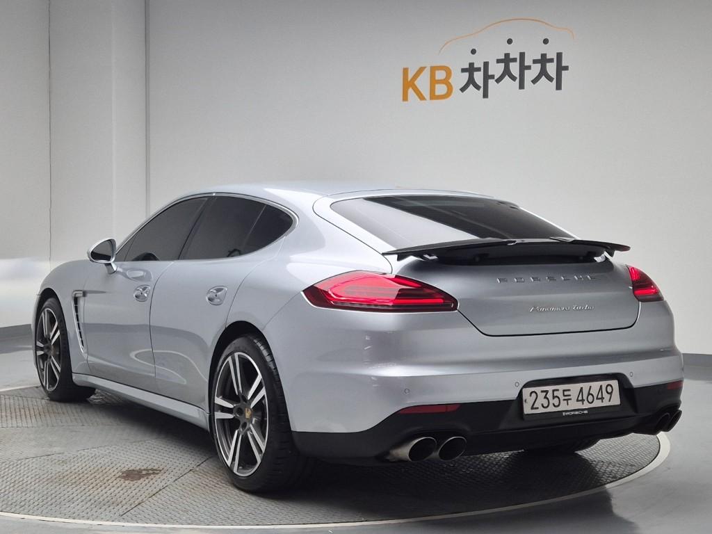 2014 PORSCHE PANAMERA 