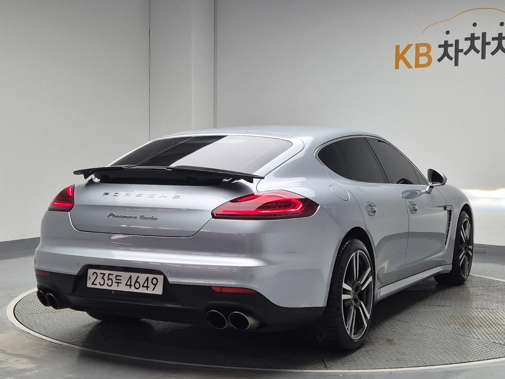 2014 PORSCHE PANAMERA 