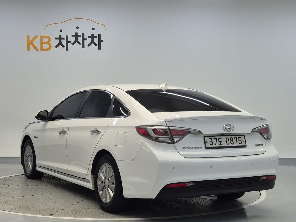 2016 HYUNDAI LF SONATA HYBRID 