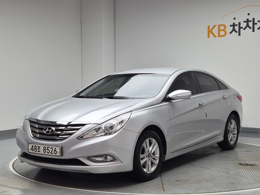 2010 HYUNDAI SONATA (YF) 